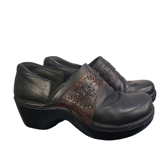 Ariat Womens Size 7.5 Slip On Leather Clogs - Picture 1 of 8